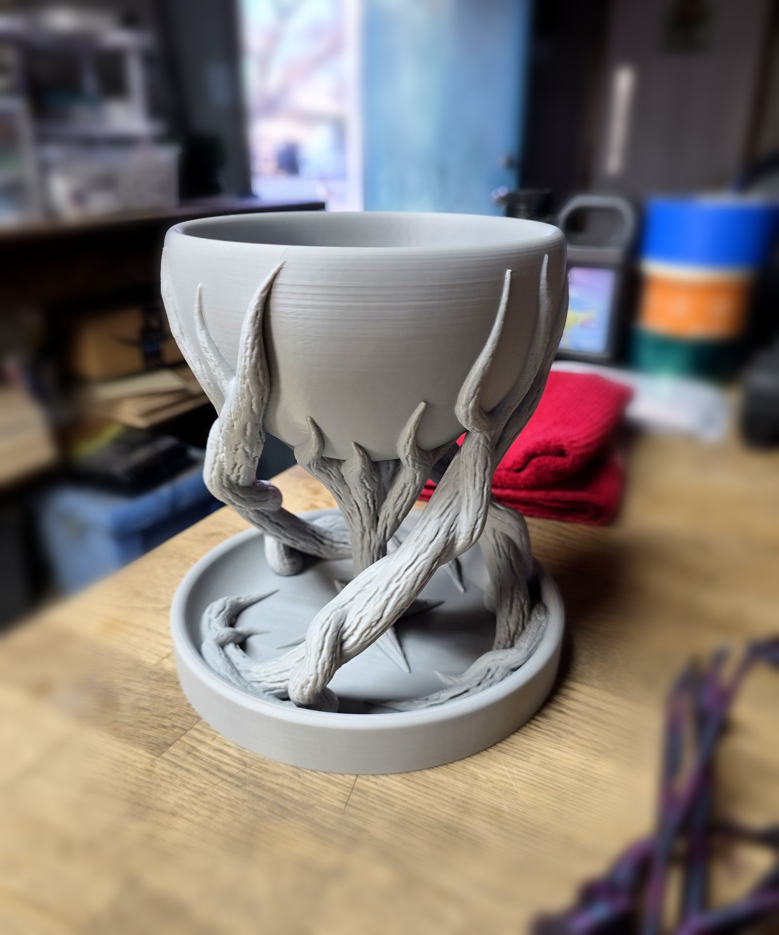Twisted Root Planter